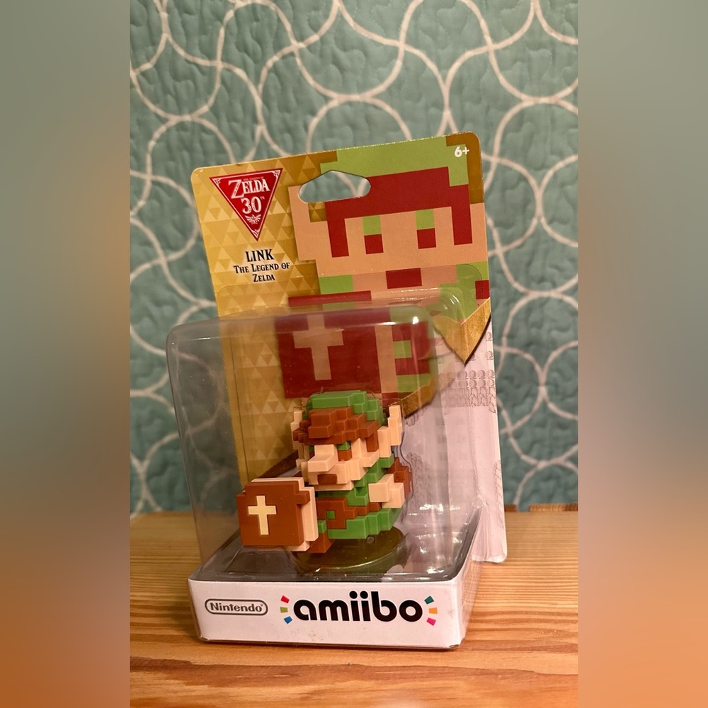 ambiio 30 year anniversary of Zelda “Link” collectors figurine